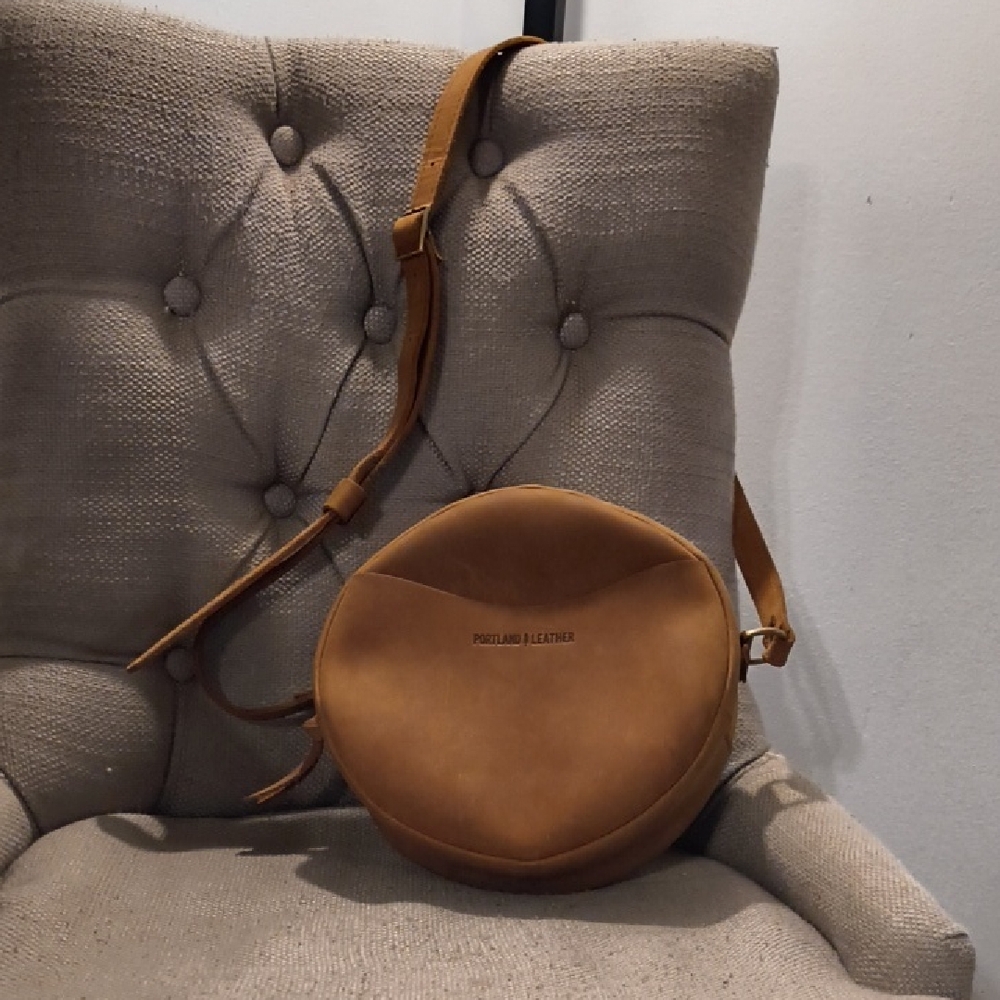 Portland Leather Goods Large Circle In Dakota